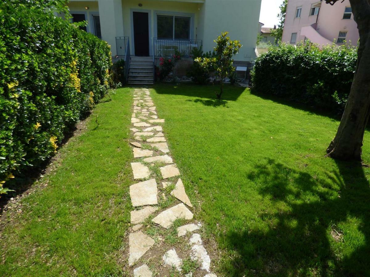 Complesso Primavera Tirrenia Exterior photo
